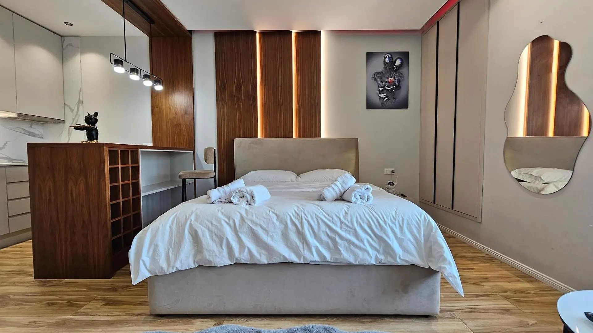 Luxury Studio Apartment Square 21, Seven Heavens Tirana Albania