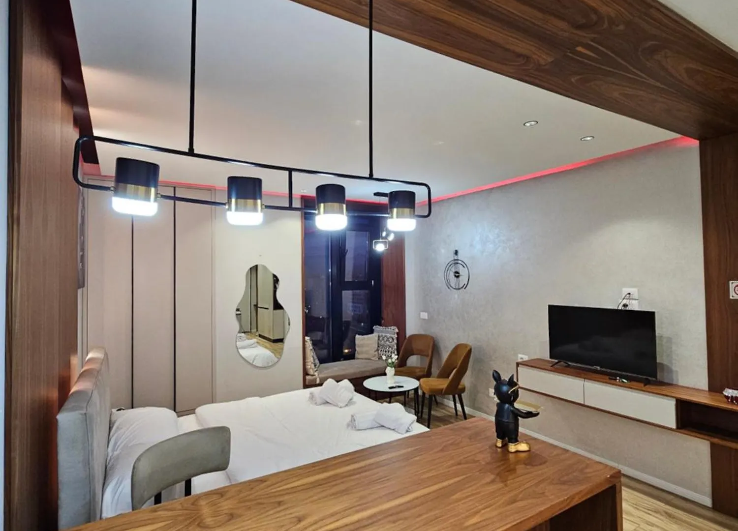 Luxury Studio Apartment Square 21, Seven Heavens Tirana