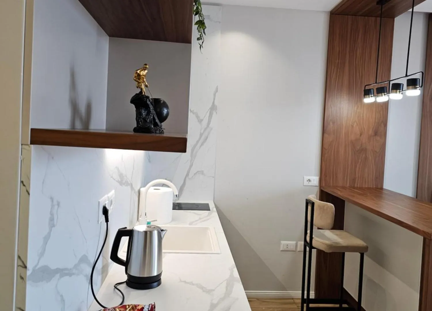 Luxury Studio Apartment Square 21, Seven Heavens Tirana