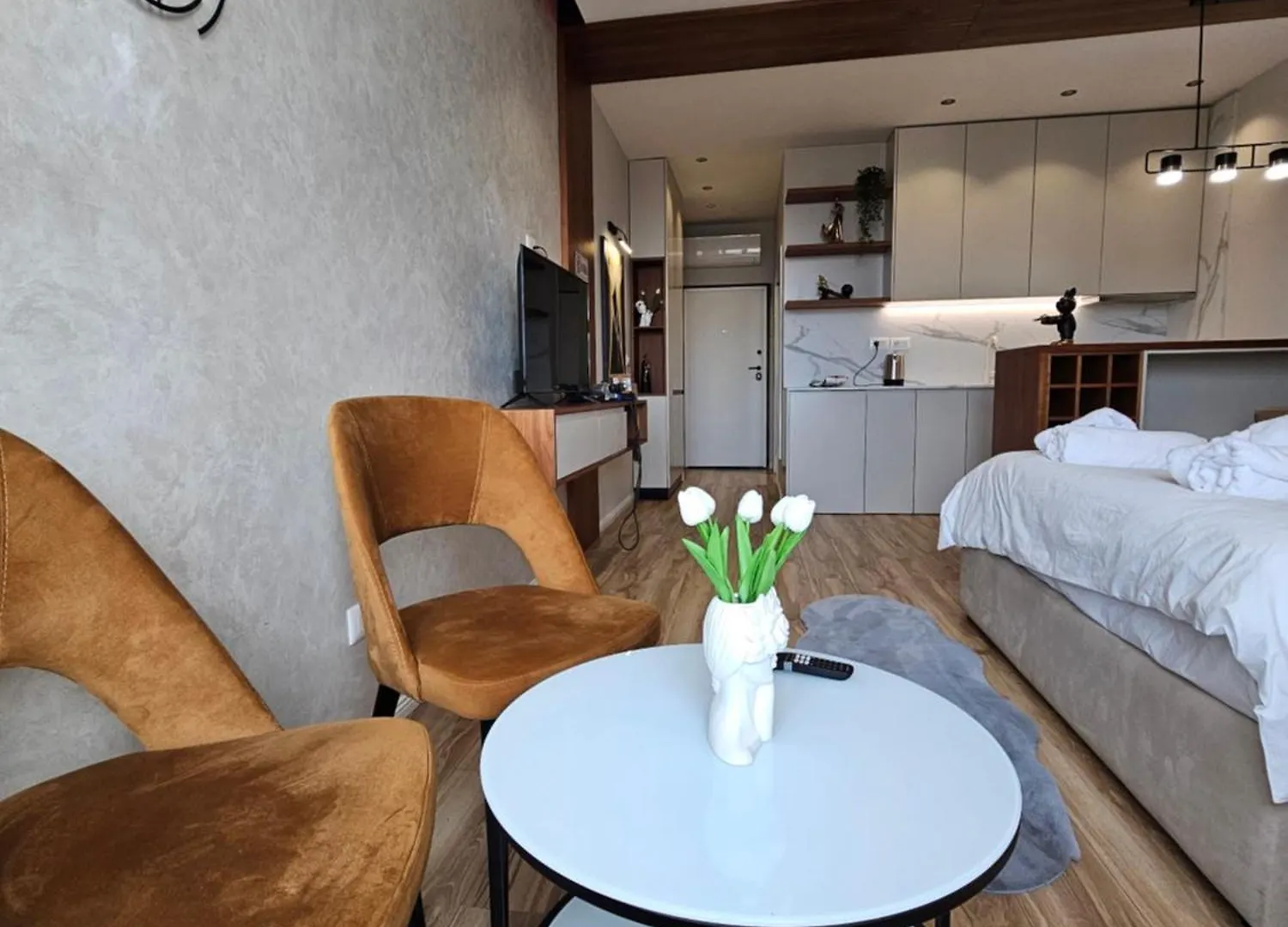 Luxury Studio Apartment Square 21, Seven Heavens Tirana 0*,
